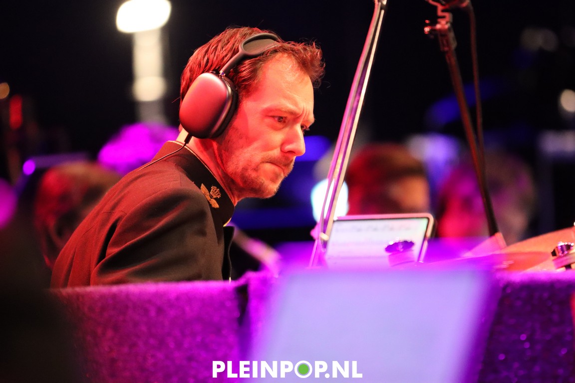 Donderdagavond 13 04 2023              (56)